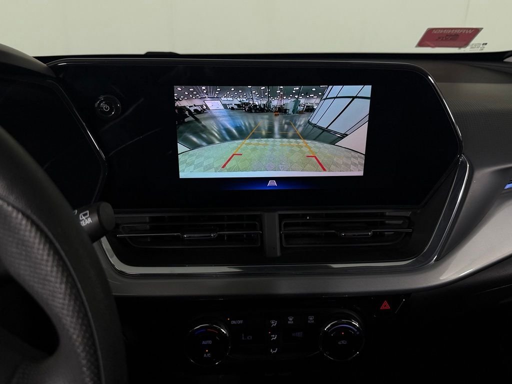 2025 Chevrolet Trax LT - Photo 20