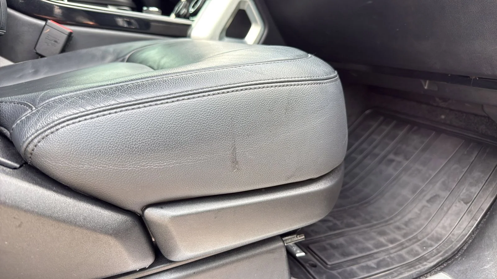 Used 2019  Land Rover 3.0L V6 Supercharged image 21