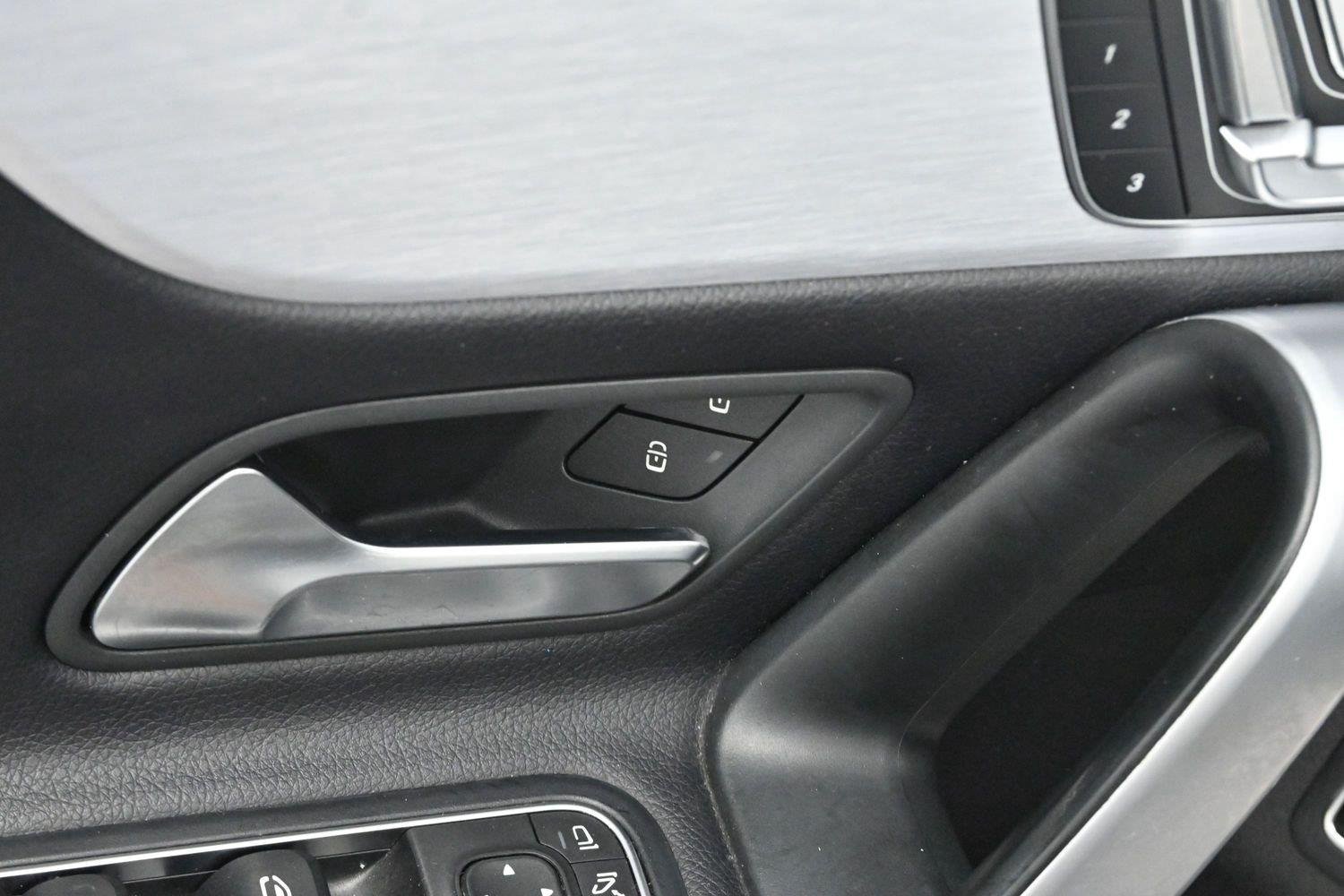 Used 2019 Mountain Grey Metallic Mercedes-Benz A 220 image 12