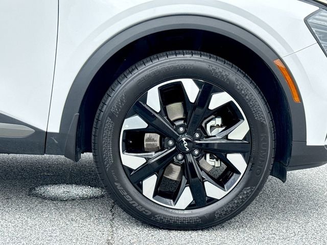 Used 2024 White Kia X-Line image 10