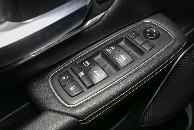 Used 2019 Blue Ram Laramie image 38