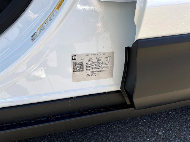 2027 Chevrolet Bolt LT - Photo 10