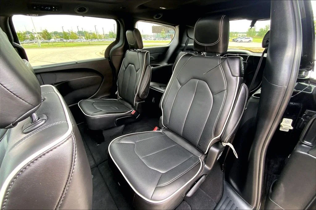 2026 Chrysler Pacifica Limited - Photo 25