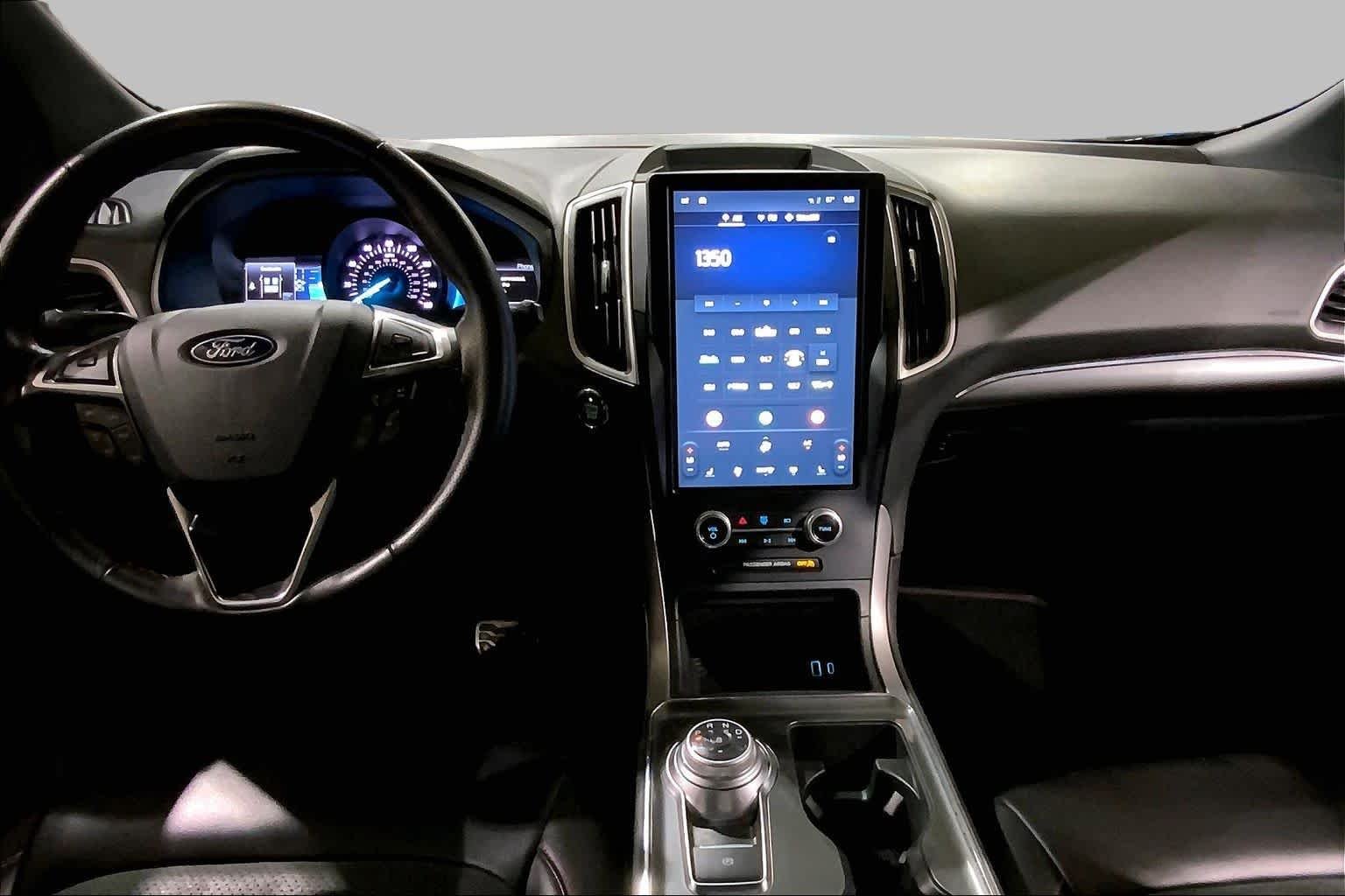 Used 2022 Agate Black Metallic Ford ST-Line image 16