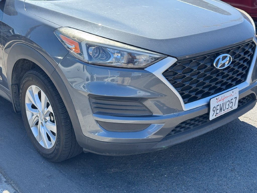 Used 2019 Gray Hyundai SE image 6