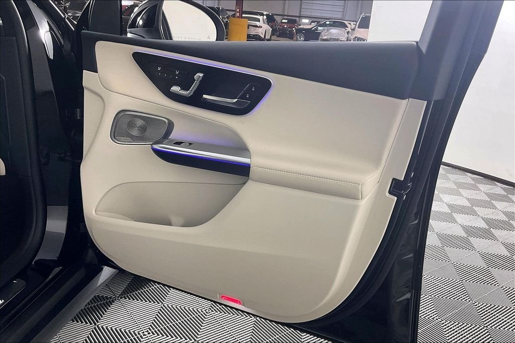 2026 Mercedes-Benz GLC Base - Photo 16