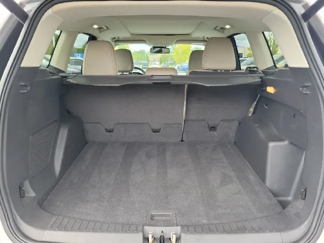 Used 2018 White Ford Titanium image 8