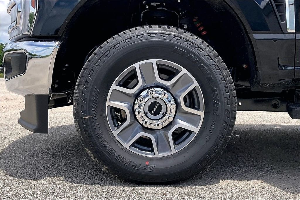 New 2026 Ford Super Duty F-250 Lariat 4D Crew Cab