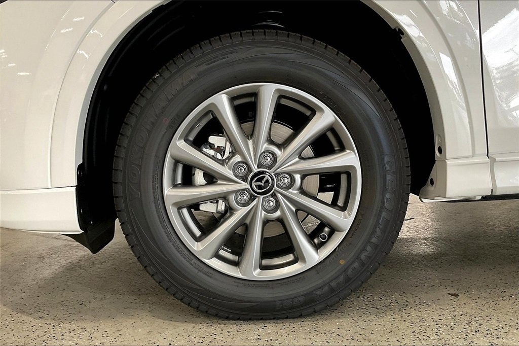 2025 MAZDA CX-5 - Image 11