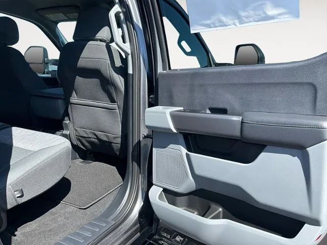New 2026 Carbonized Gray Metallic Ford F-350® XLT image 31