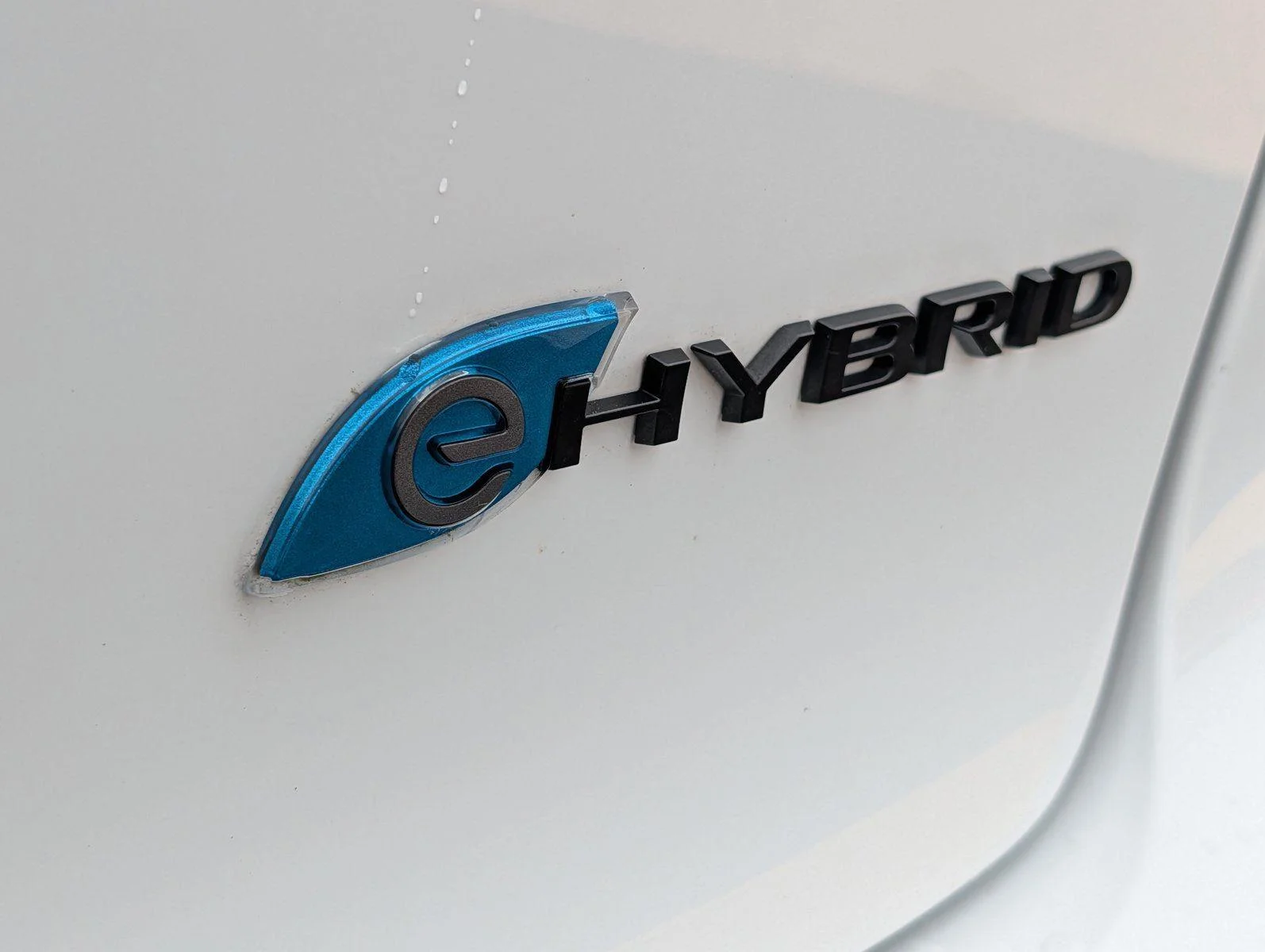 Used 2024 Bright White Clearcoat Chrysler Hybrid S Appearance Pkg image 30