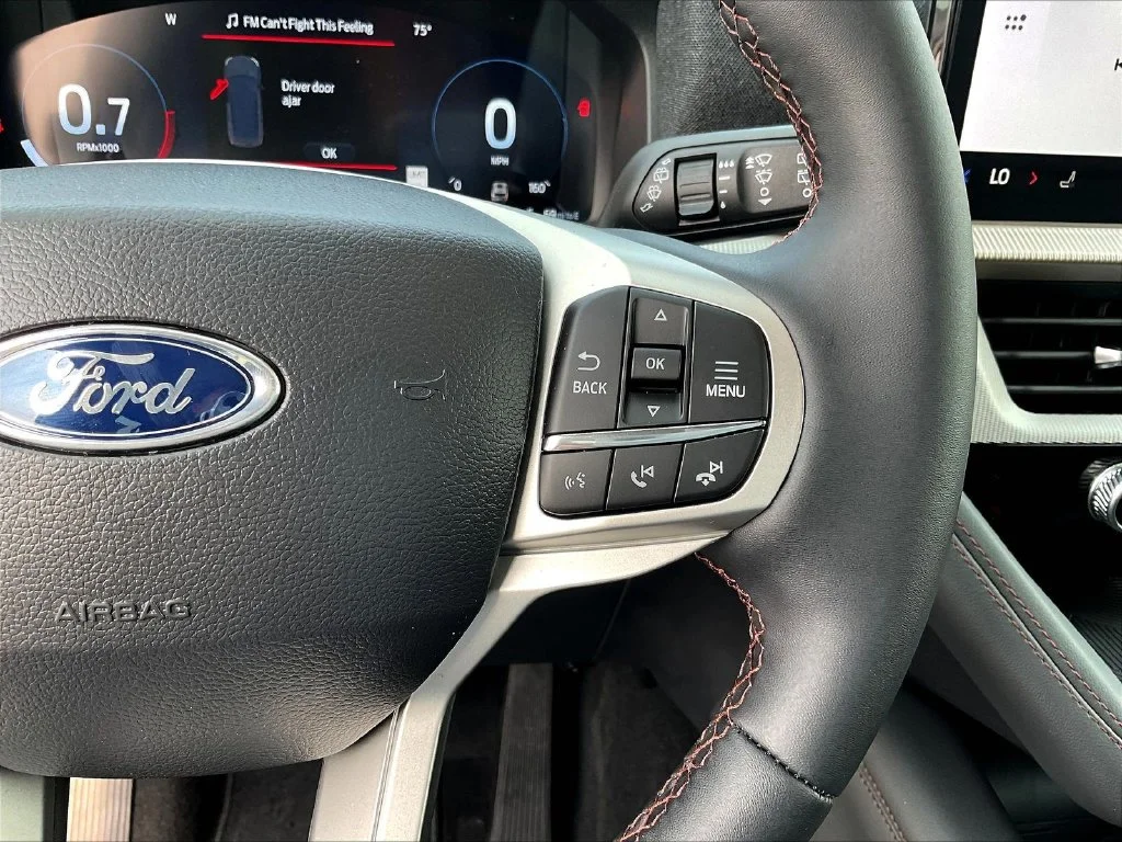 New 2026 Star White Metallic Tri-Coat Ford Active image 20