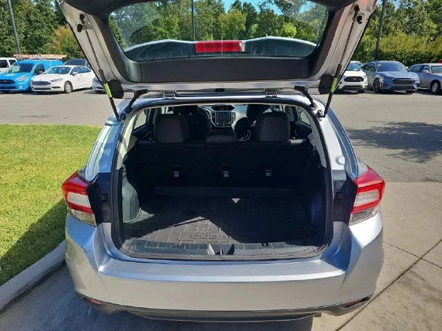Used 2017 Silver Subaru 2.0i Limited image 12