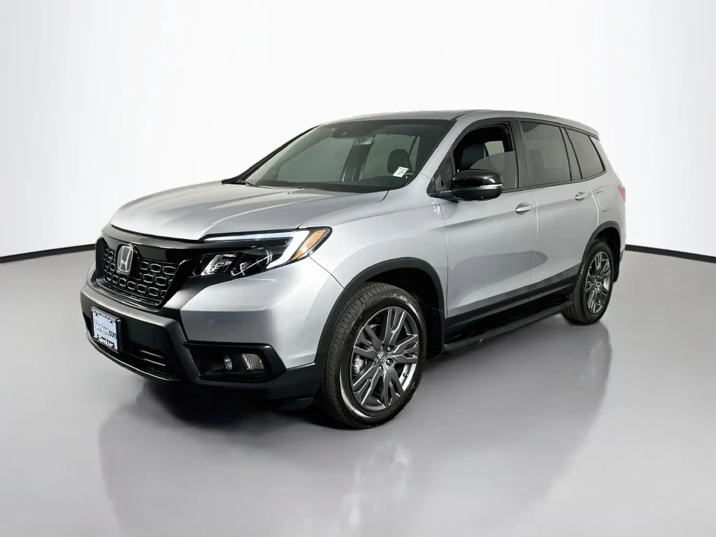 Used 2021  Honda EX-L image 4