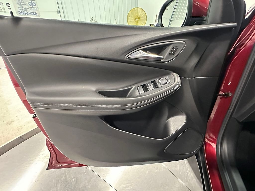 Used 2024 Red Buick Preferred image 19