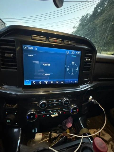 Used 2022 White Ford XLT image 8