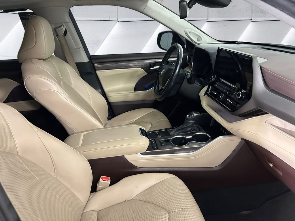 Used 2020 White Toyota Limited image 13