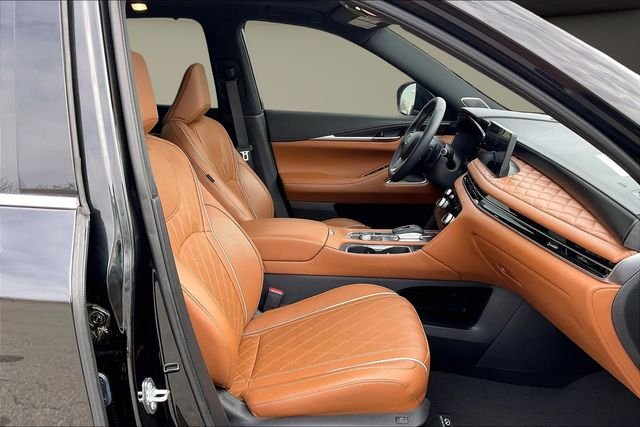 Used 2025 Black INFINITI Autograph image 7
