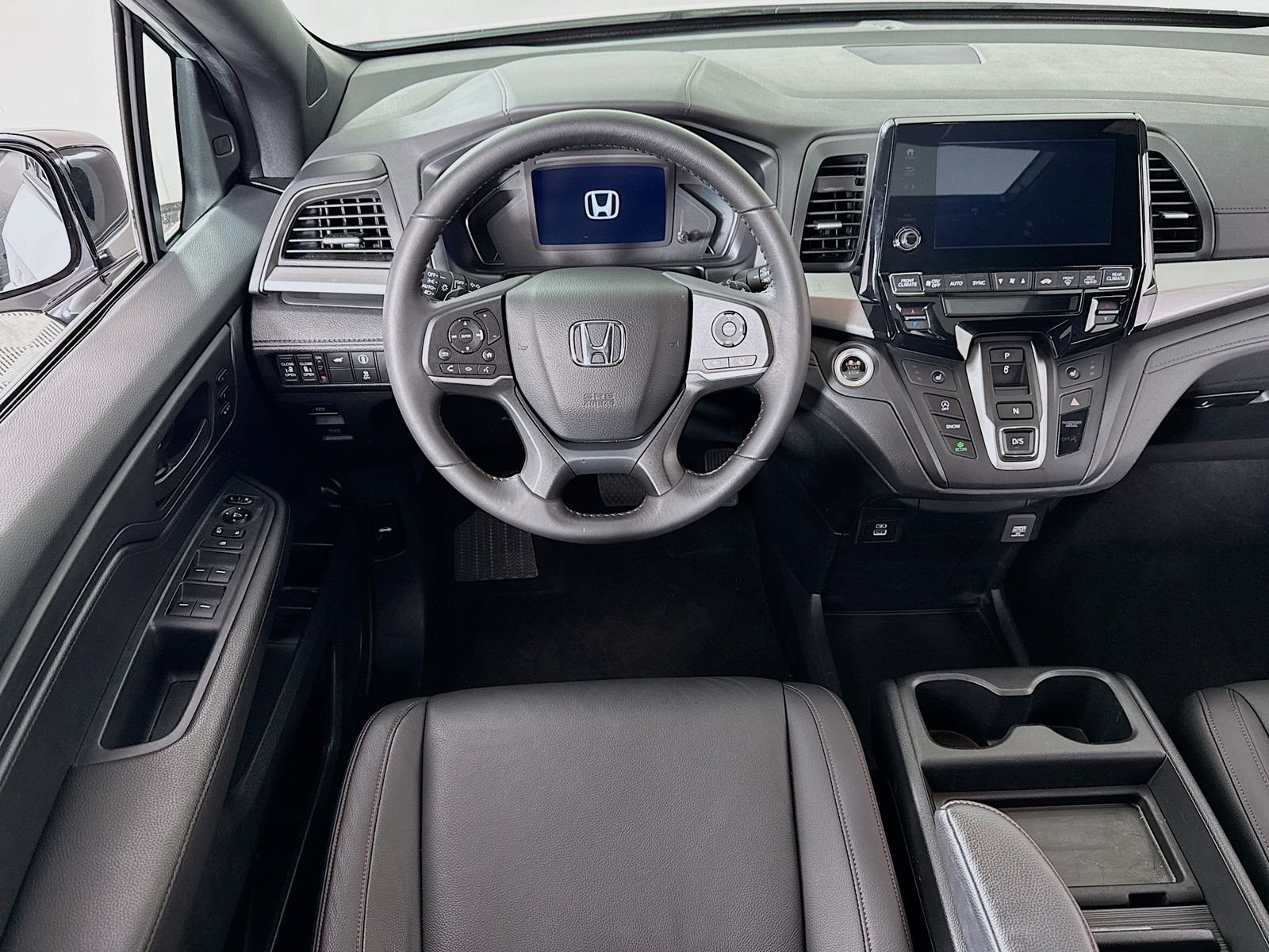 Used 2024 Platinum White Pearl Honda Sport image 19