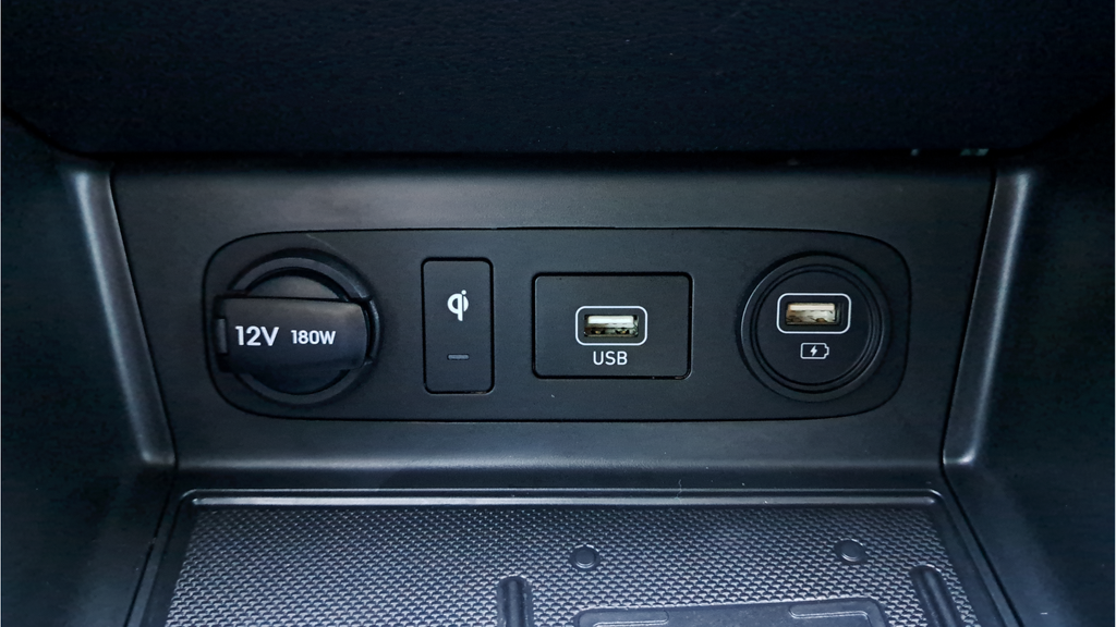 Used 2022 Gray Hyundai Limited image 28