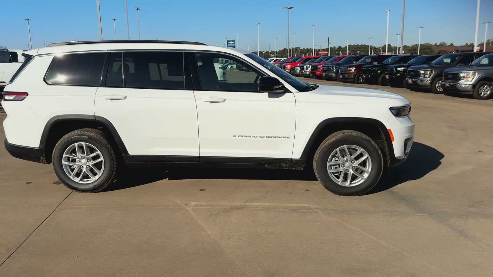 New 2025 Bright White Clearcoat Jeep Laredo image 2