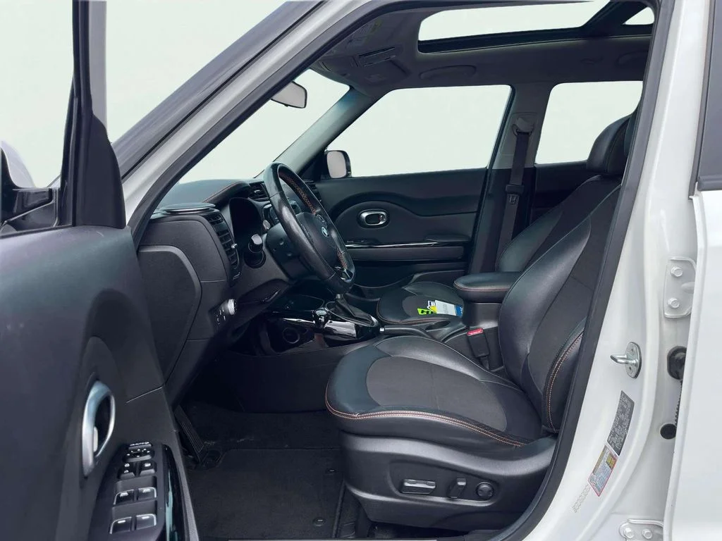 Certified Used 2019 Clear White Kia Exclaim image 24