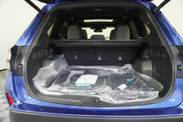 New 2026 DAYBREAK BLUE PEARL Subaru Limited Hybrid image 26