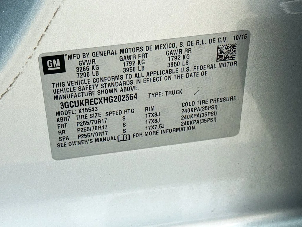 Used 2017 Silver Chevrolet LT image 31