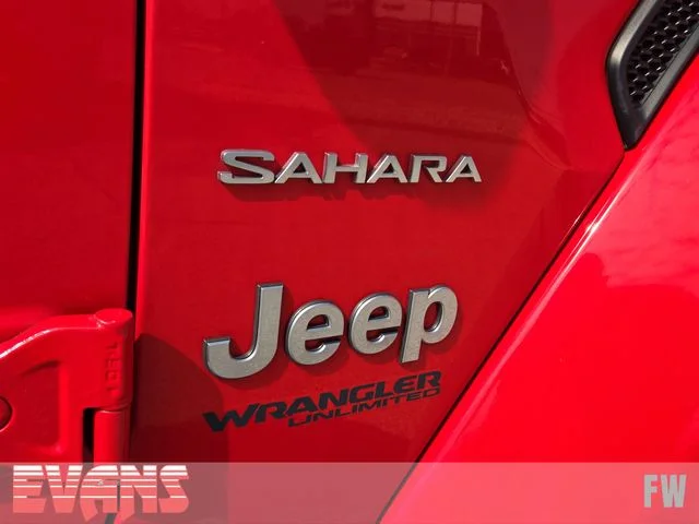 Used 2019 Red Jeep Unlimited Sahara image 3