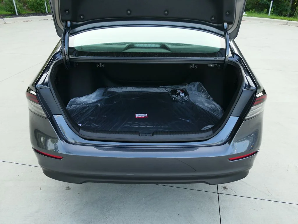 New 2026 Meteorite Gray Metallic Honda LX image 33