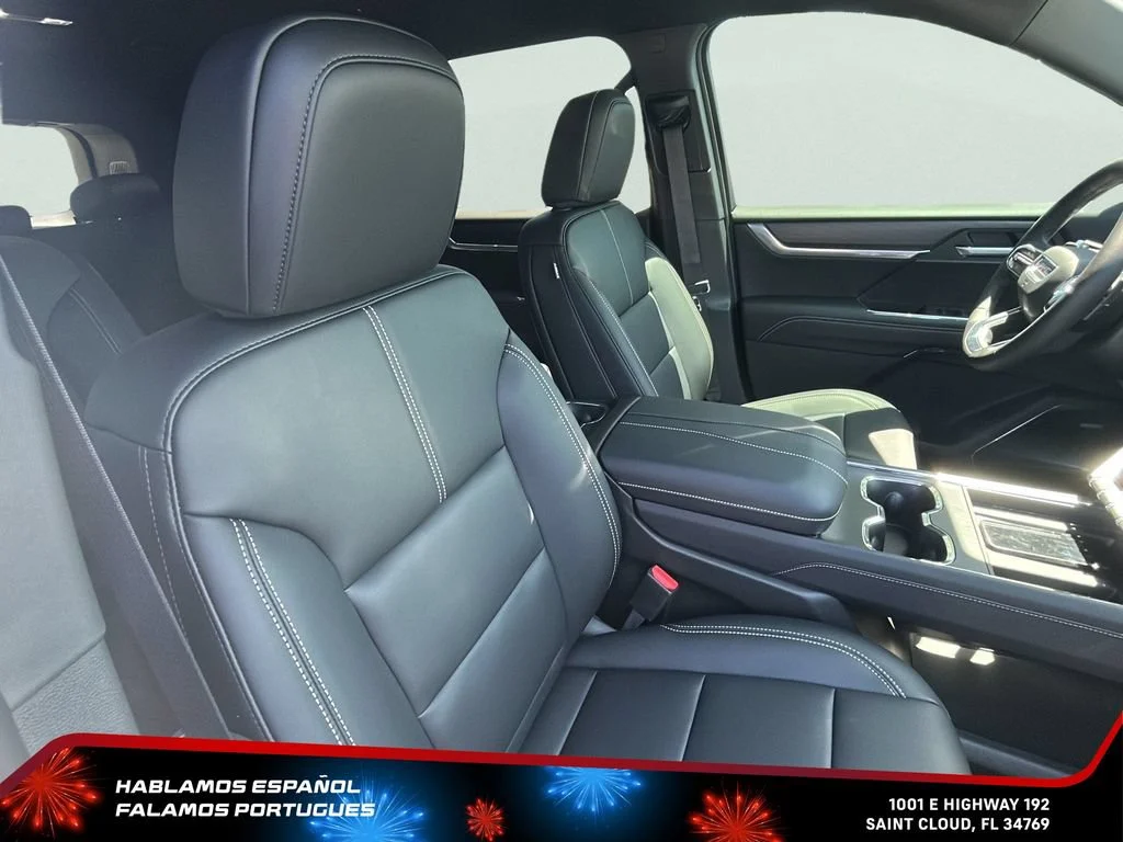 New 2026 Glacier White Tricoat GMC Elevation image 35