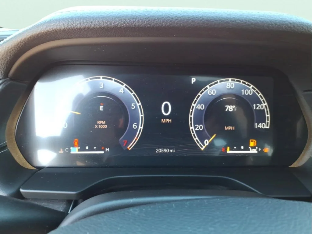 Used 2025 Gray Jeep Limited image 23