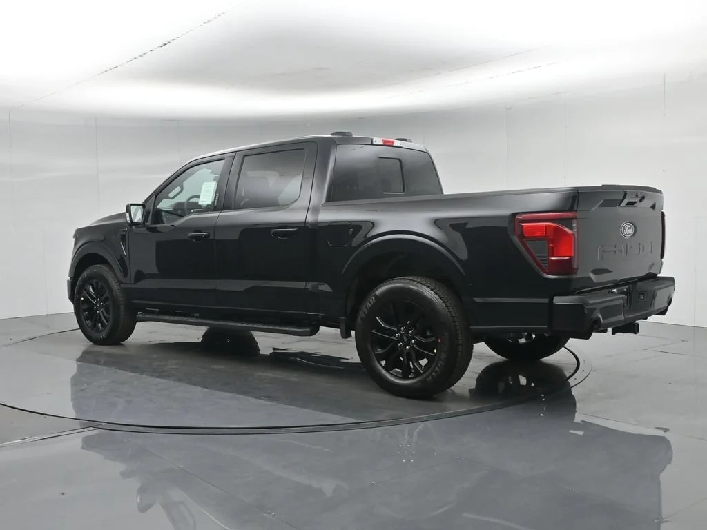 New 2026 Agate Black Metallic Ford XLT image 6