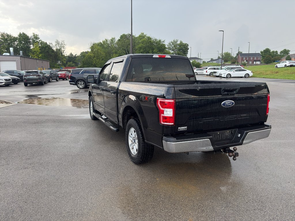 Used 2018 Shadow Black Ford XLT image 5