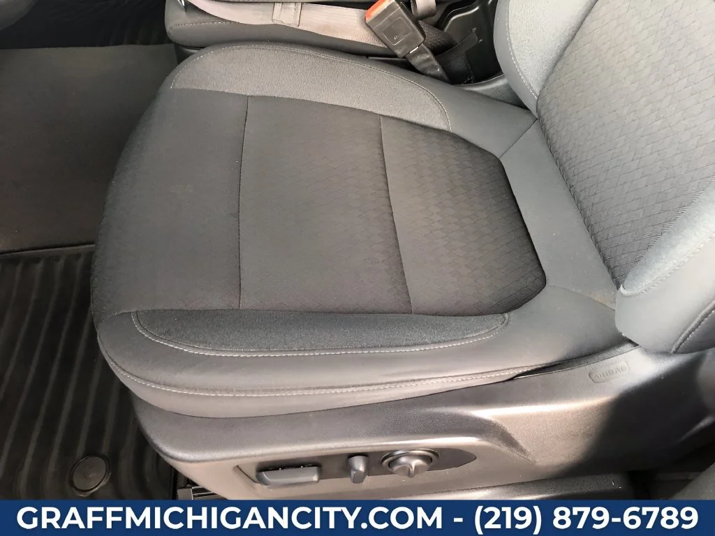Used 2022 OXFORD BROWN METALLIC Chevrolet LT image 17