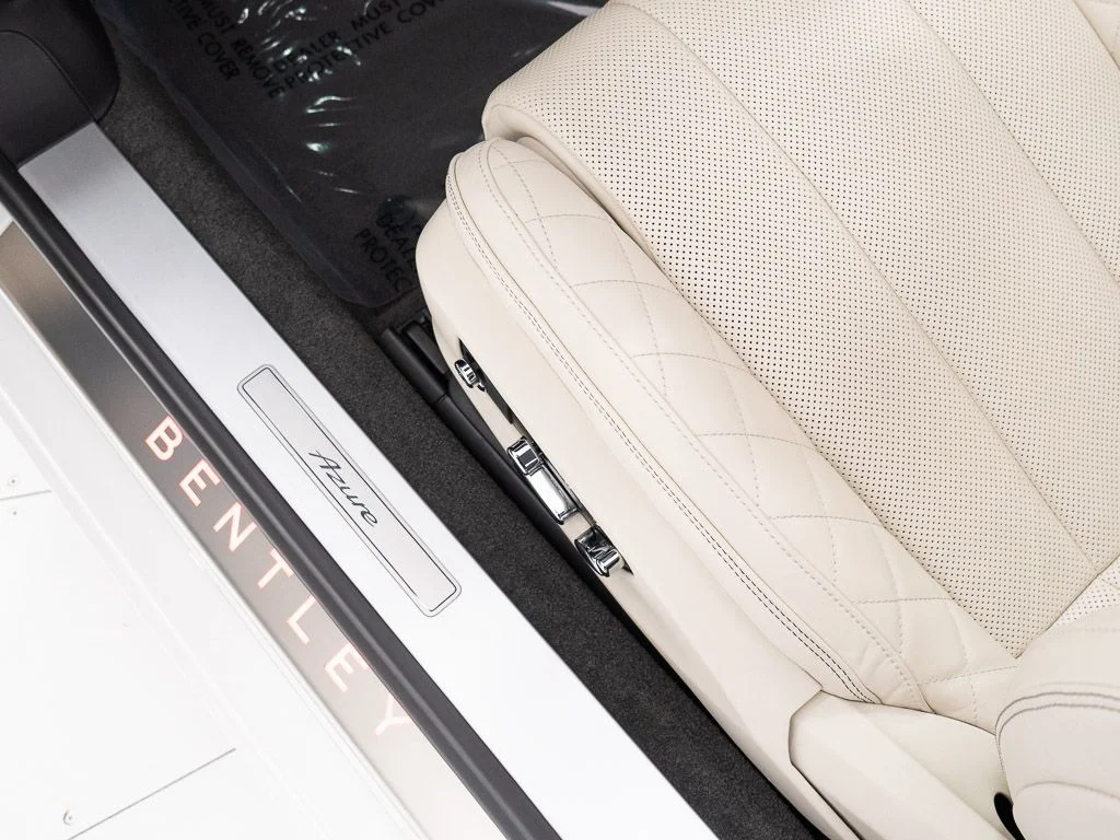 Certified Used 2023 Glacier White Bentley Azure Convertible image 20