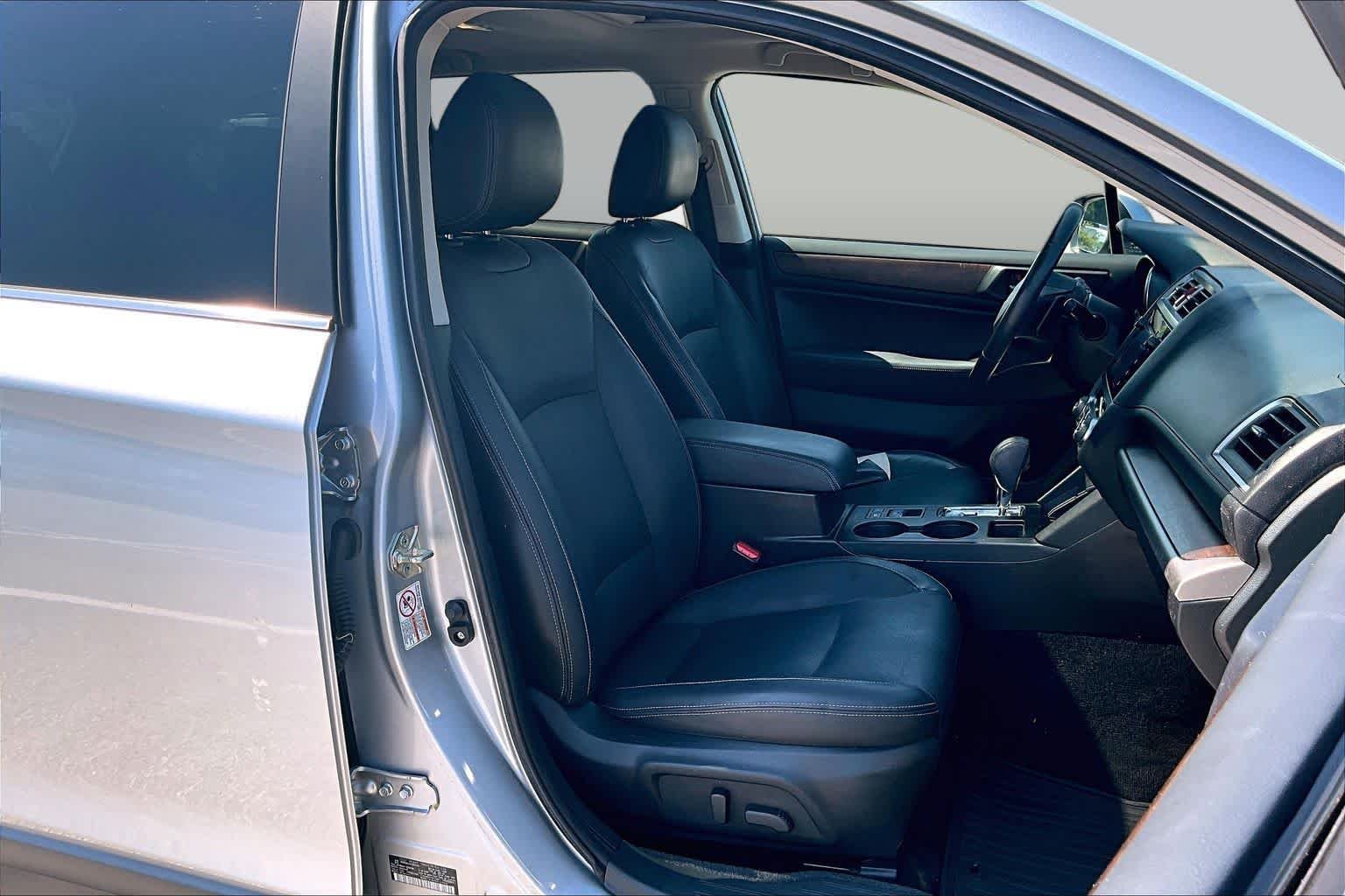 Used 2015 Ice Silver Metallic Subaru 2.5i Limited image 9
