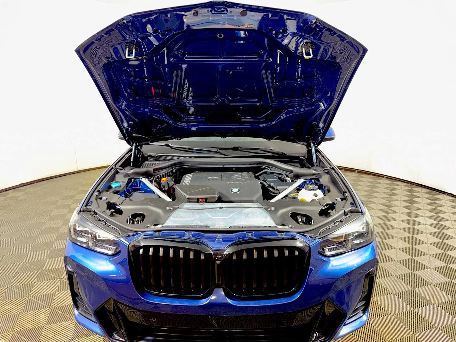 Certified Used 2023 Phytonic Blue Metallic BMW xDrive30i image 31