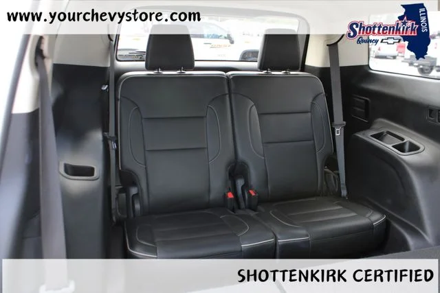 Used 2023 White GMC Denali image 18