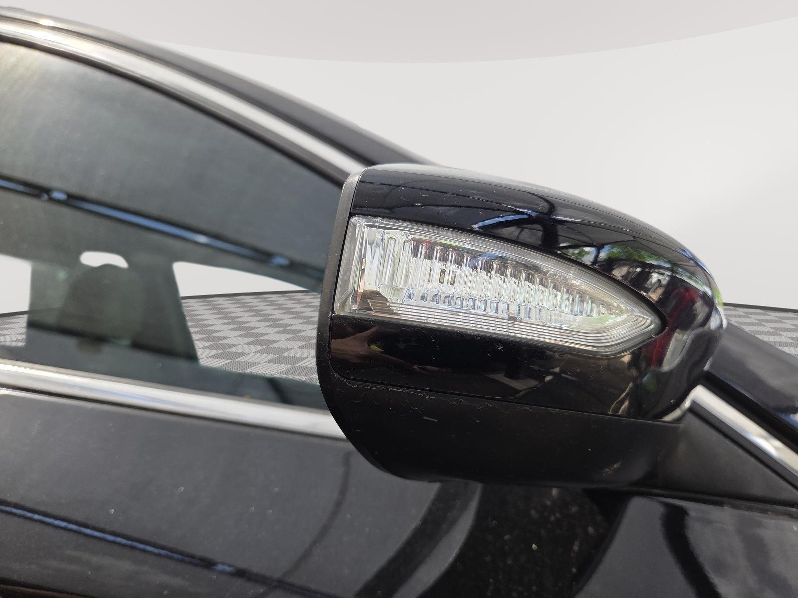 Used 2017 Super Black Nissan 2.5 SV image 21
