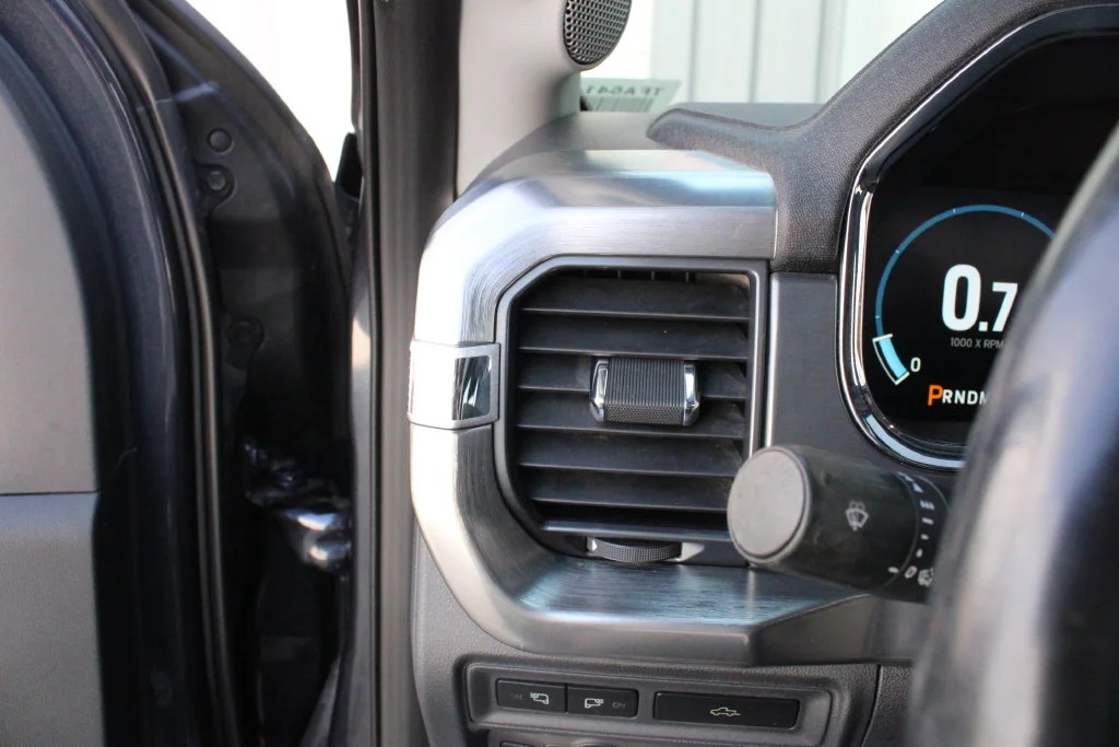 Used 2021 Gray Ford Lariat image 9
