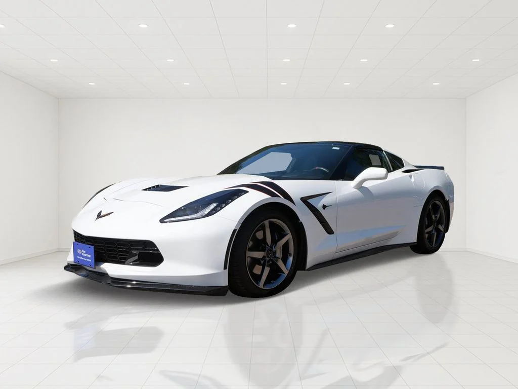 Used 2014 White Chevrolet Base image 2