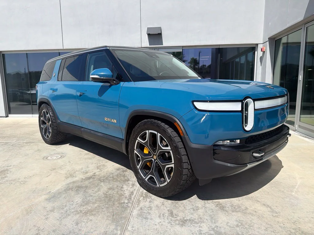 2023 Rivian R1S