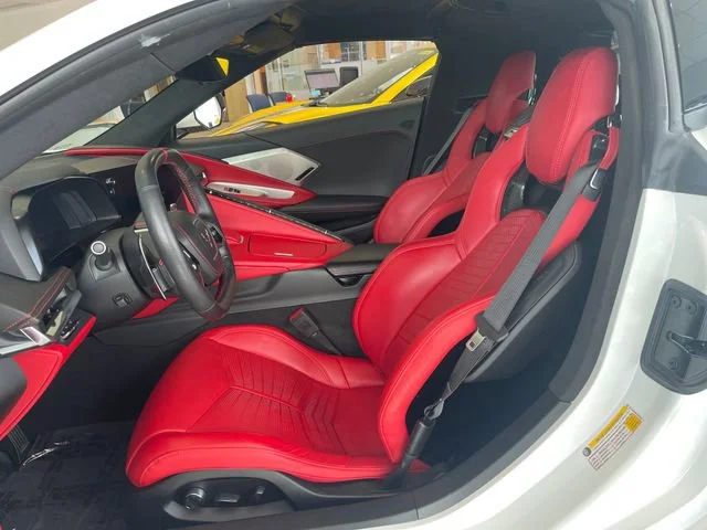 Used 2020 Arctic White Chevrolet 3LT image 9