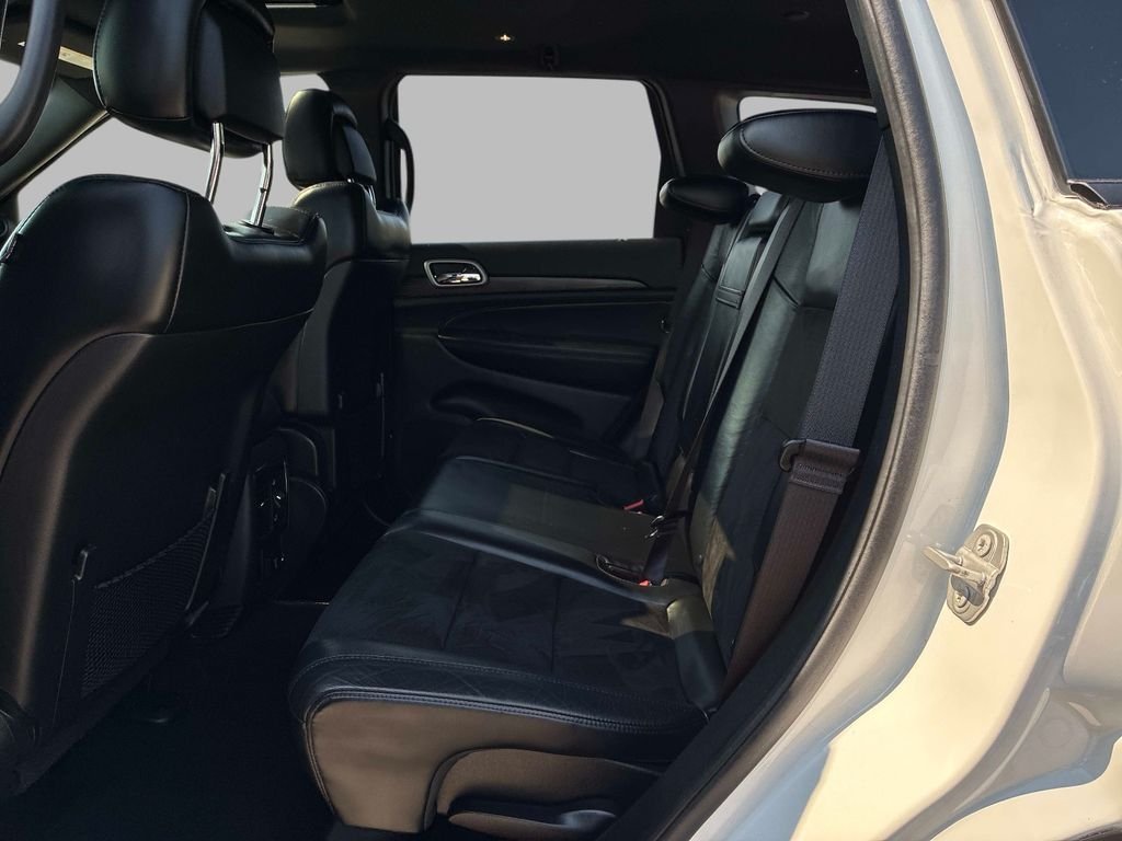 Used 2021 White Jeep Laredo X image 15