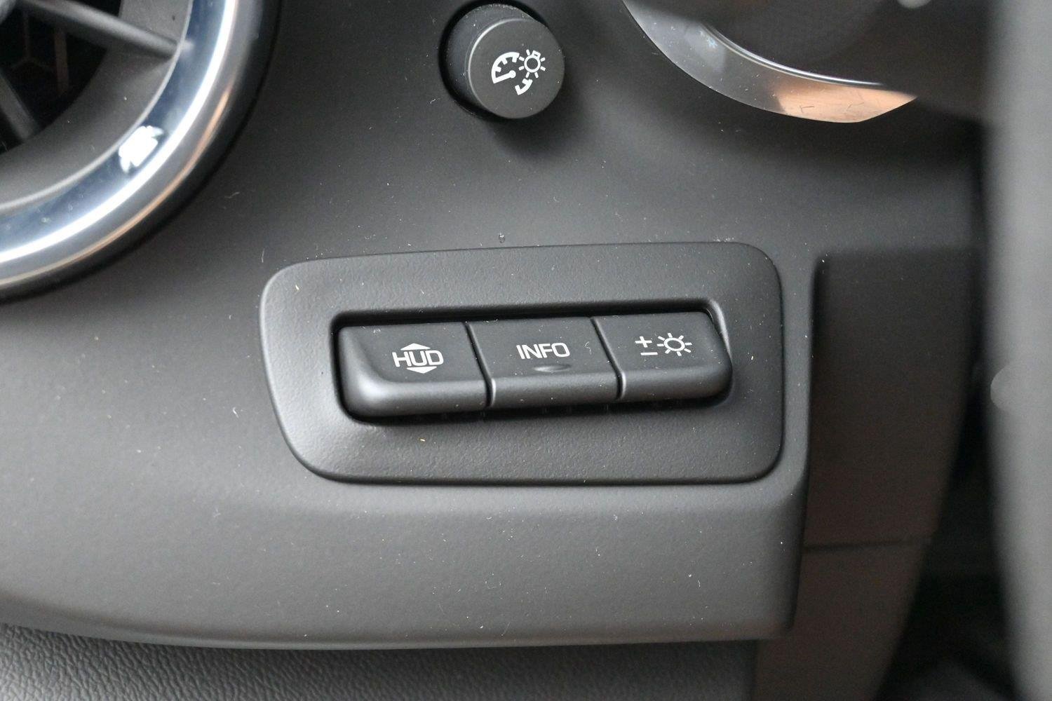 Used 2018 Black Chevrolet 2SS image 32
