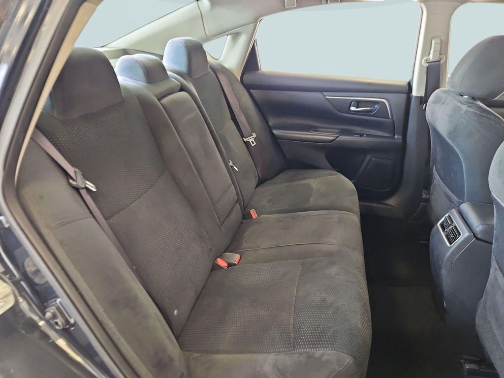 Used 2015 Storm Nissan 2.5 SV image 27