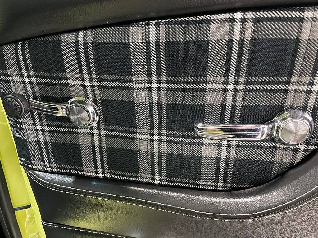 Used 1972 Yellow GMC  image 55