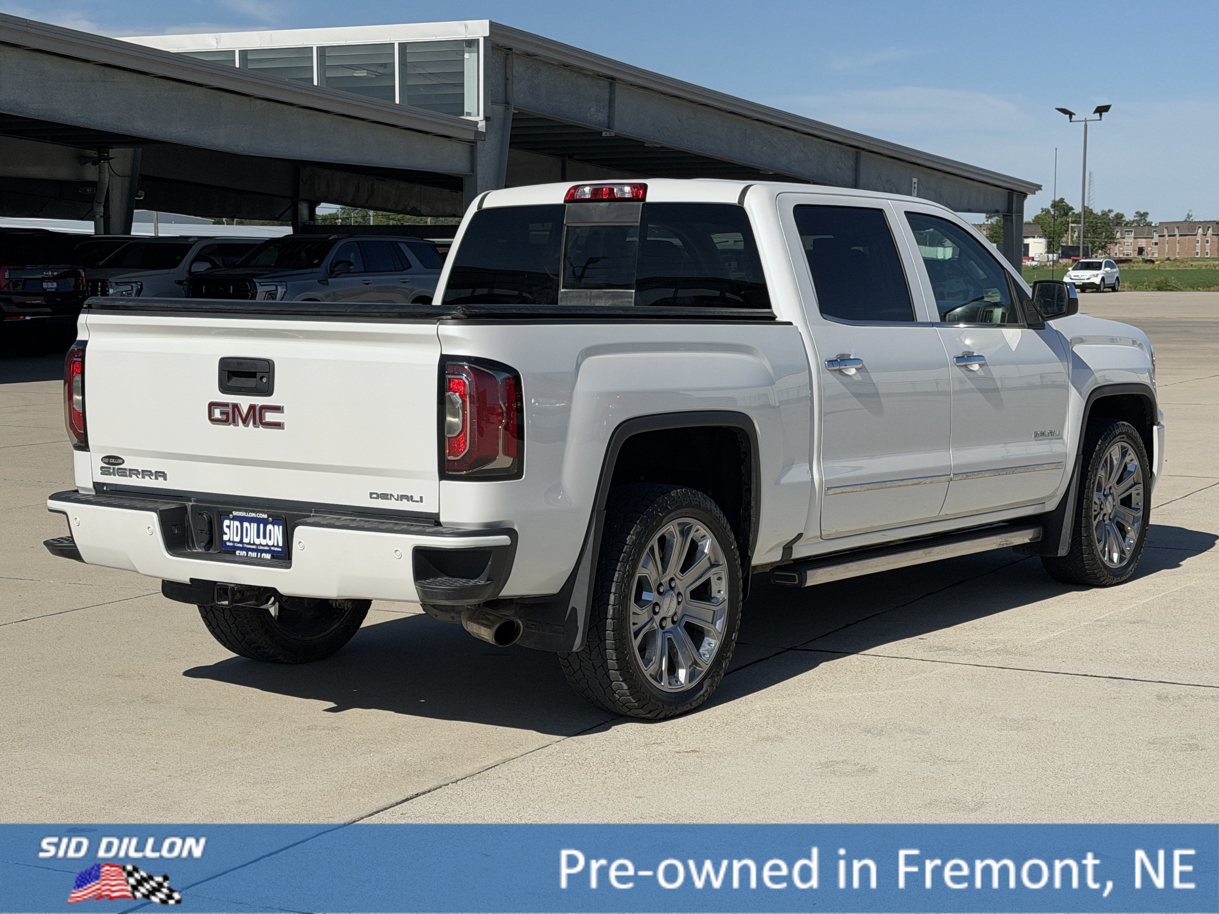 Certified Used 2018 WHITE FROST TRICOAT GMC Denali image 4