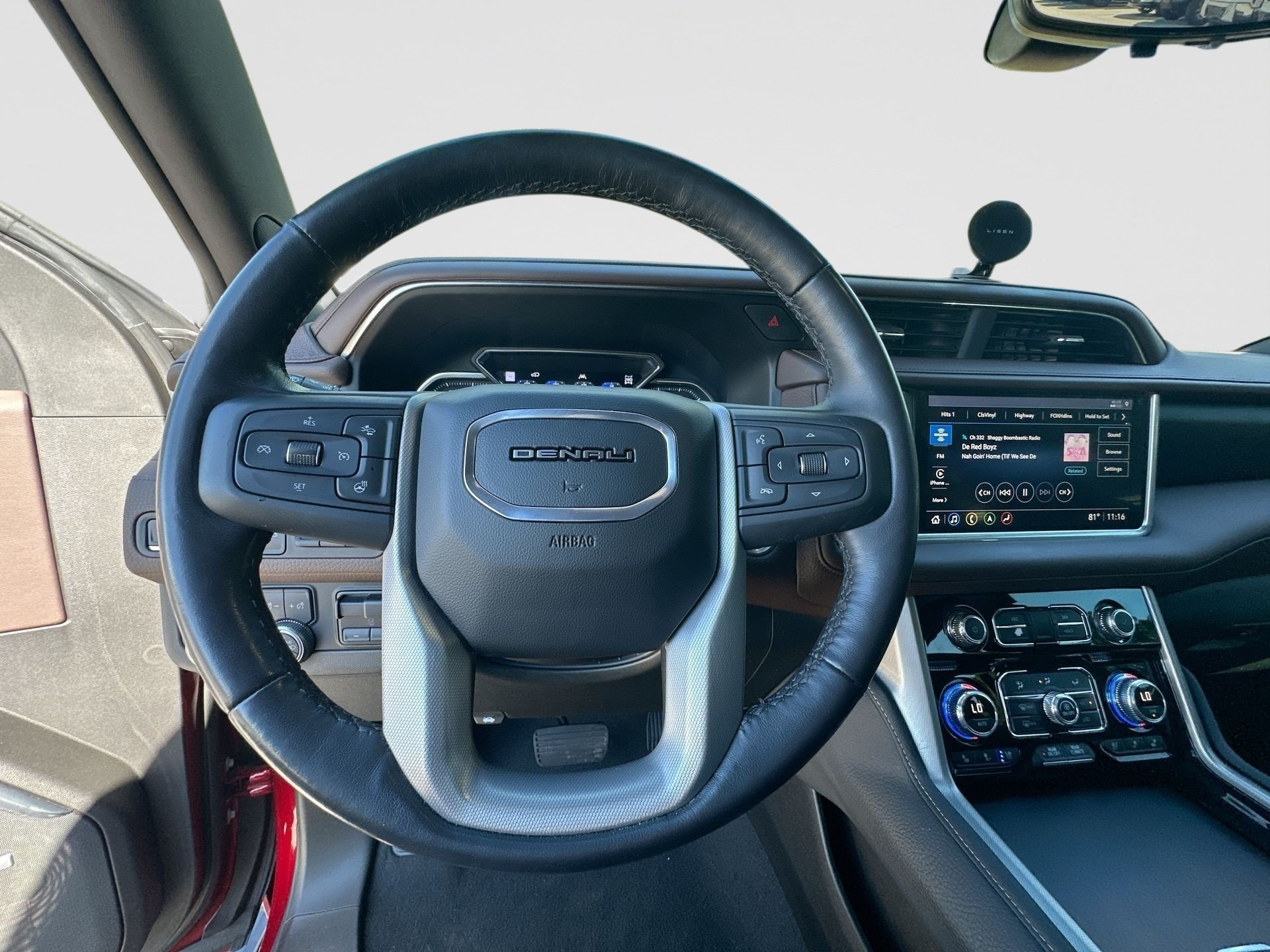 2021 GMC Yukon XL Denali - Photo 11